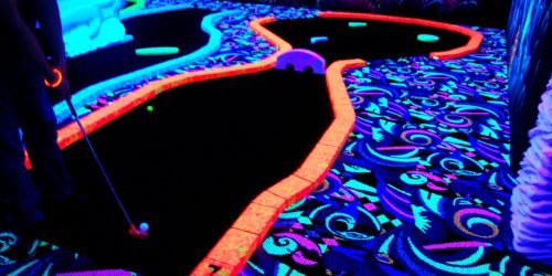 schwarzlicht minigolf schwarzlicht minigolf